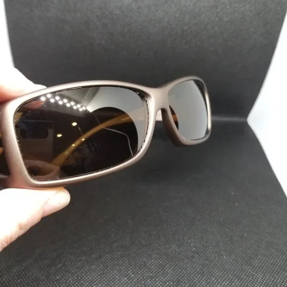 Cocoon Wide Line (ML) Sand Polarized Amber fit over sunglasses Wide Line (ML) Sand Polarized Amber | Cocoons main image 2